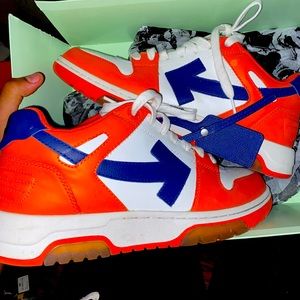 Off white sneaker size 42.5(9)